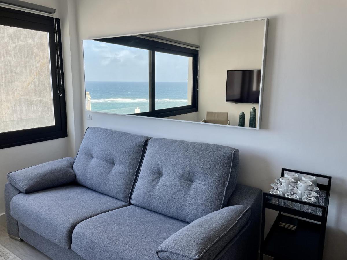 Homeforguest Apartamento Con Vistas A Las Canteras Las Palmas Buitenkant foto